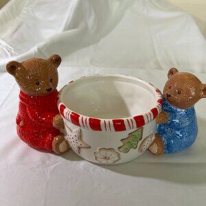 Retired Hallmark Christmas Teddy Bear Bowl